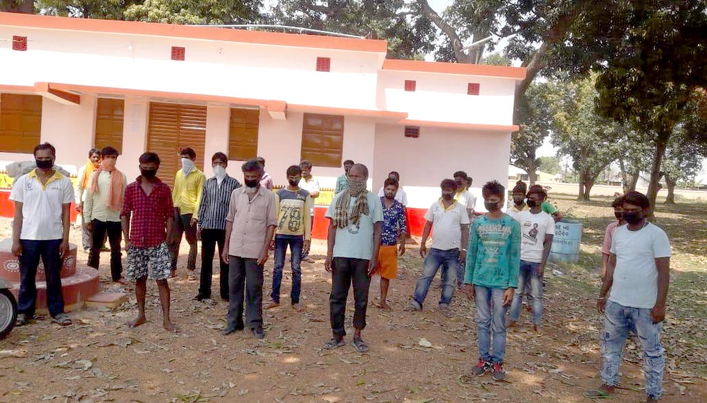 Migrant labourers from Jharkhand and West Bengal stranded in Mayurbhanj