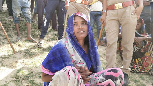 Woman throws 5 children into ganga river in Jahangirabad Uttar Pradesh