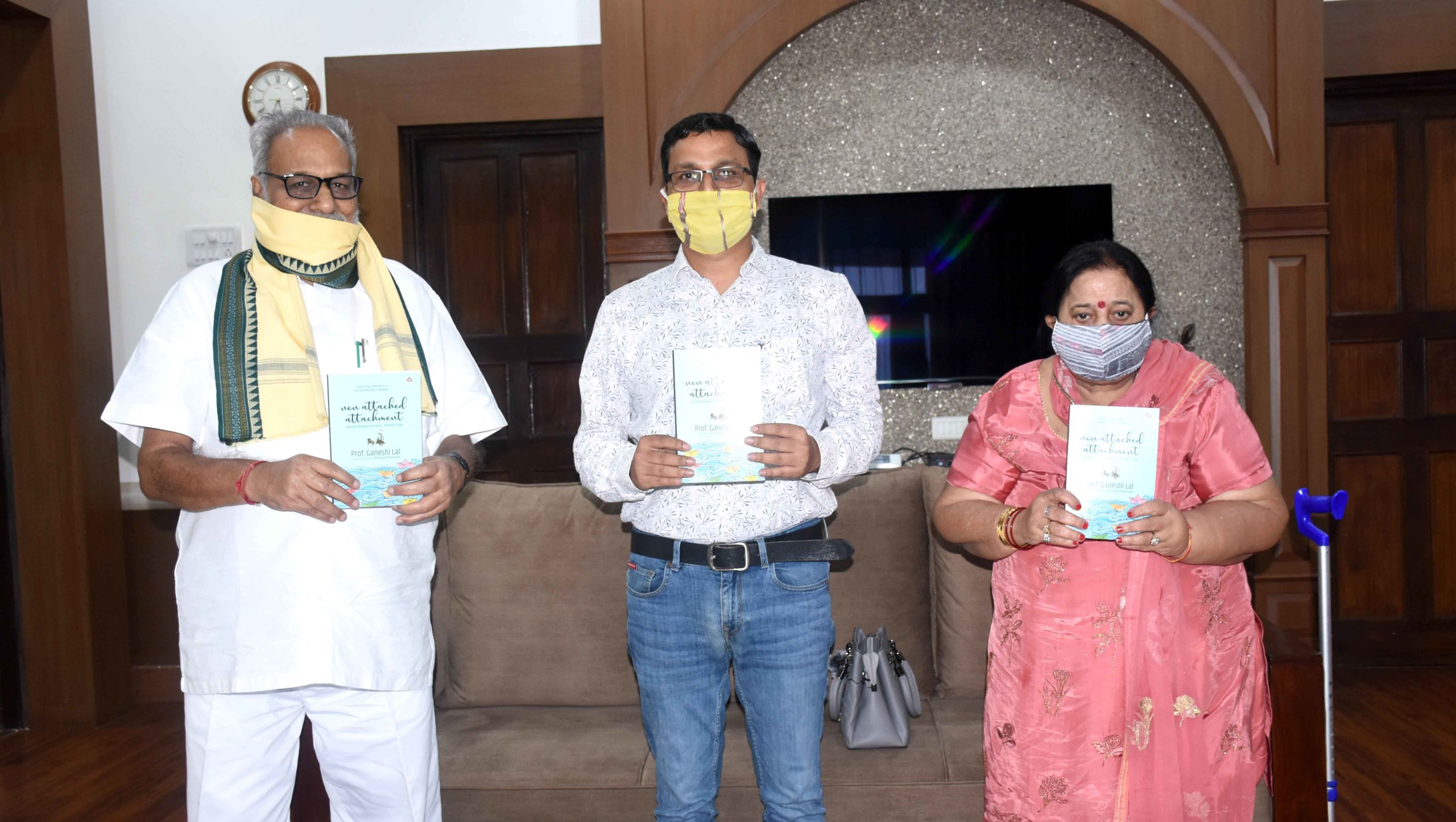 Book written by Governor Prof Ganeshi Lal released scaled